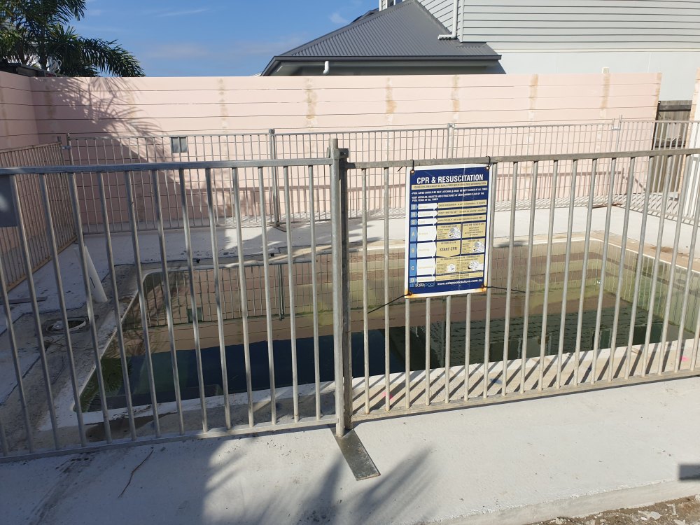 home-temporary-pool-fence-hire